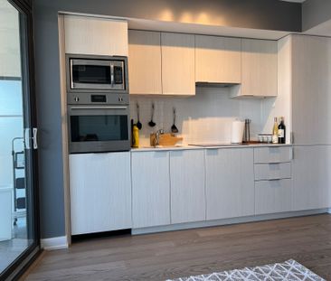 For Lease - 11 Wellesley Street Unit# 2012, Toronto, Ontario - Photo 2