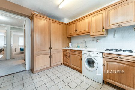 2 bedroom apartment to rent Brownlow Quay, PE9 - Photo 4