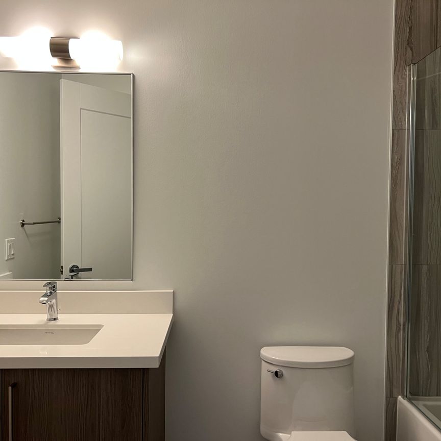 For Lease - 333 Sunseeker Avenue Unit# 616, Innisfil, Ontario - Photo 1