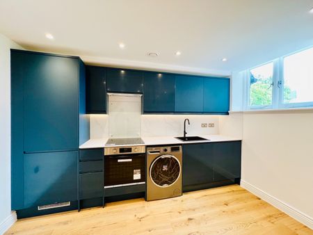 2 Bed Flat, Grove Park Road, W4 - Photo 5