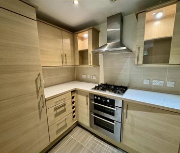 2 bedroom townhouse to rent - Photo 1
