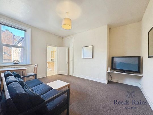 3 bedroom apartment to rent - Photo 1