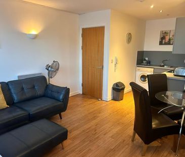 1 Bed Flat, Cranbrook House, NG1 - Photo 2