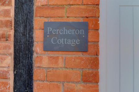 2 bedroom semi-detached house to rent - Photo 3