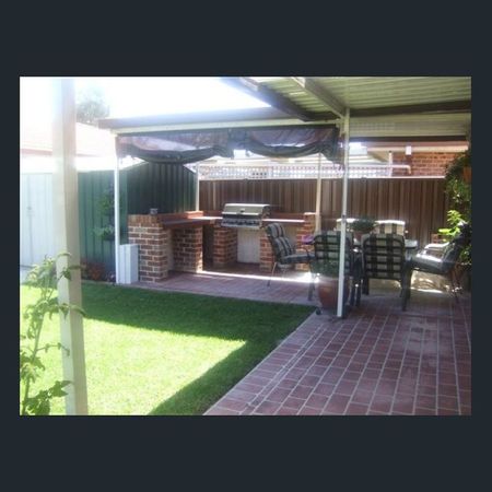 Home For Rent - Photo 3