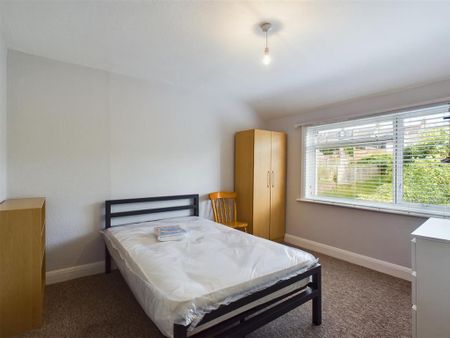 4 bedroom terraced house to rent - Photo 4