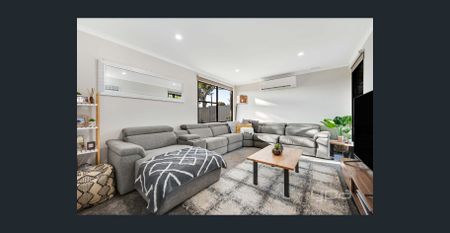 NEWLY RENOVATED WITH SUPERB LOCATION - Photo 3