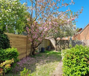 2 bedroom end of terrace house to rent - Photo 1