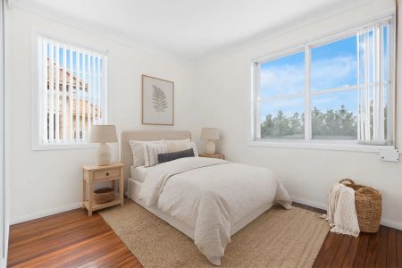 Spacious Family Home in a Prime Port Kembla Location - Photo 3