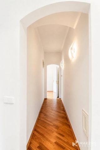 Pronájem bytu 4+kk 170 m2 - Fotografie 5
