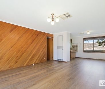 Neat & Low-Maintenance 2-Bedroom Unit in Quiet Court Location - Photo 1