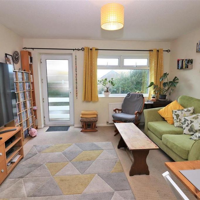 2 bedroom terraced house to rent - Photo 1