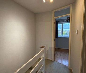 Purley, CR8 - Photo 4