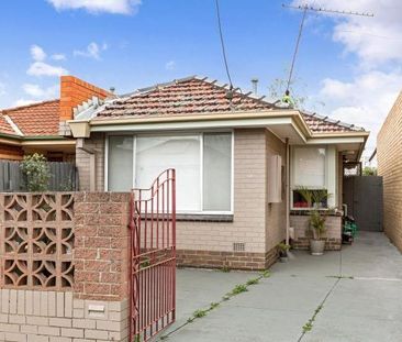 Register to Inspect this Brilliantly Located 2 Bedroom Home. - Photo 4