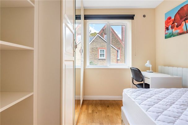 Pages Walk, London, SE1 4HQ - Photo 1