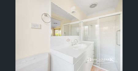 Beautiful Family Home - Photo 4