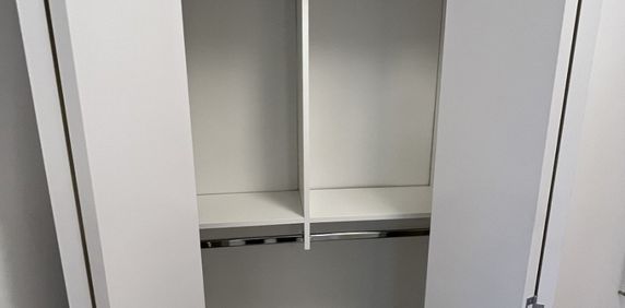 YORK HOUSE - Photo 2