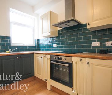 3 bedroom terraced house to rent - Photo 4