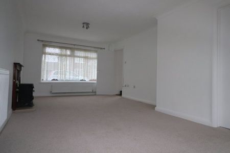 Colne View, CO16, Property for rent - Photo 2