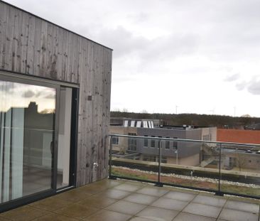 Instapklaar appartement op derde verdieping met 2 slaapkamers, ruim... - Photo 2
