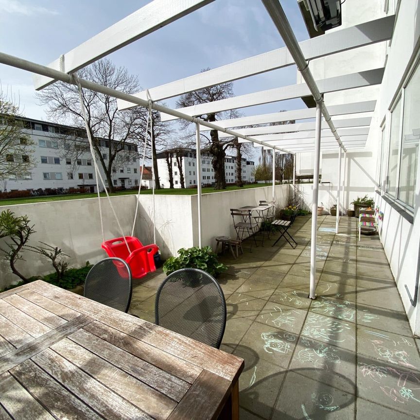 Furnished 3 bedroom apartment in Hellerup by Copenhagen – large private terrace - Photo 1