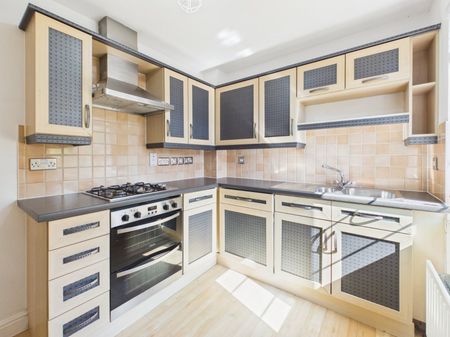 Lady Yorke Park, Seven Hills Road, Iver,SL0 - Photo 4