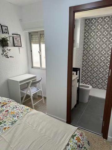 Carrer de Valentín Planells, Torrent, Valencian Community 46900 - Photo 2