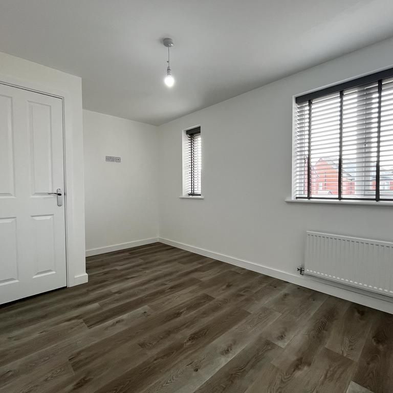 2 bedroom semi-detached house to rent - Photo 1