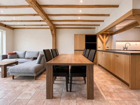 Gerenoveerde woning met o.a. 3 kamers, tuin & garage - foto 2