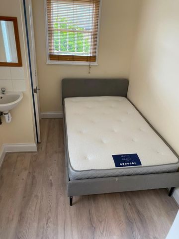 Studio Flat, Mount Nod Road, SW16 - Photo 2