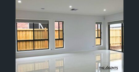 Stunning Family Home for Lease in Emerald Park Estate, Tarneit - Photo 4