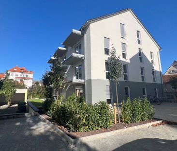 GROSSZÜGIGE 2-ZIMMER-ERDGESCHOSS-WOHNUNG IM ZENTRUM VON RAVENSBURG - Photo 2