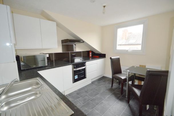 1 bedroom flat to rent - Photo 1