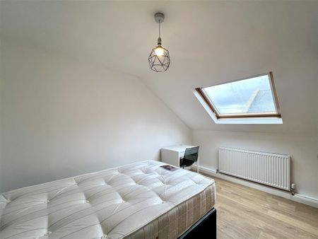 Eslington Terrace, Newcastle Upon Tyne - Photo 3