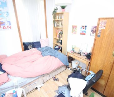 6 bedroom Student Maisonette to rent in Myrtle Grove, Newcastle Upo... - Photo 4