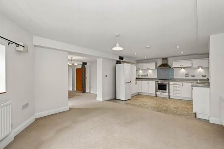3 bedroom apartment to rent - Photo 4
