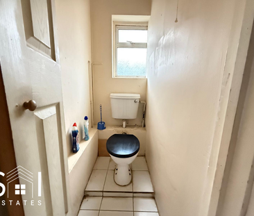 4 bedroom terraced house to rent - Photo 5