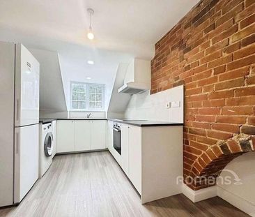 Upper High Street, Winchester, SO23 - Photo 2