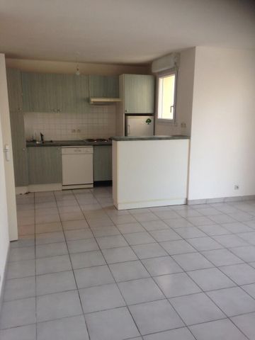 location Appartement T3 DE 60.27m² À PESSAC - Photo 2