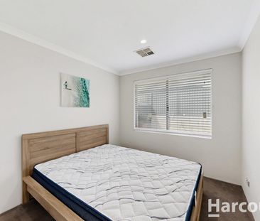FURNISHED - Spacious Family Living Meets Modern Comfort in Landsdale! - Photo 6