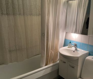 Gränsholmsbacken, Skärholmen - Photo 3