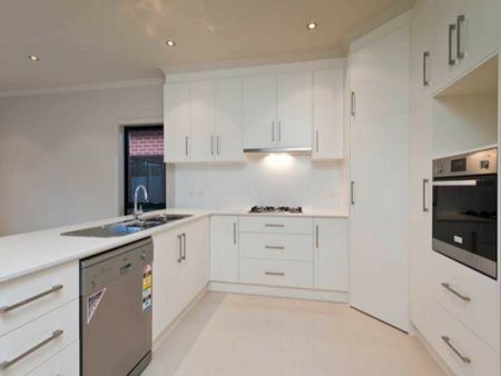 13A Davies Avenue, Tranmere SA, Belconnen - Photo 5