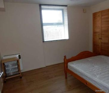 2 bedroom property to rent in London - Photo 4