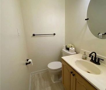 For Lease - 3158 Mccarron Crescent, Mississauga, Ontario - Photo 4