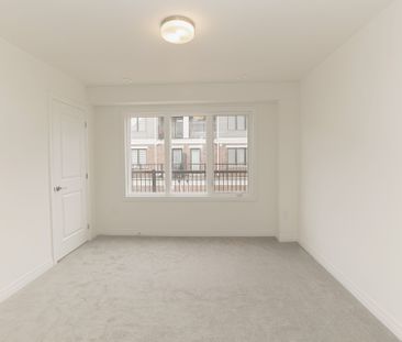 For Lease - 7 Moosehead Drive, Brampton, Ontario - Photo 4