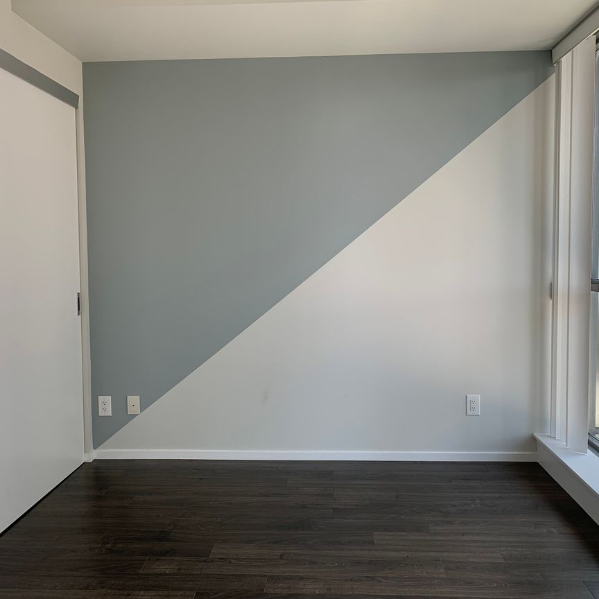 For Lease - 8 Charlotte Street Unit# 1208, Toronto, Ontario - Photo 1