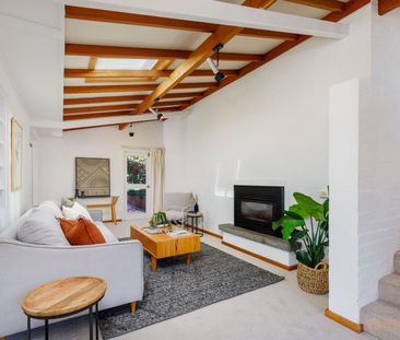 49 Holman Street, Curtin ACT 2605 - House For Rent | Domain - Photo 5