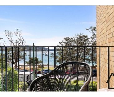 Balmoral beach unit boasts superb water views - Photo 1