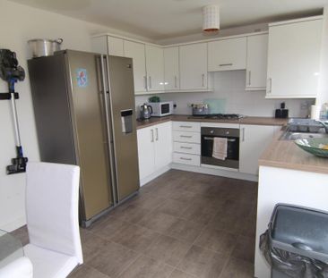 3 bedroom detached house to rent - Photo 5