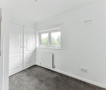 Ullswater Avenue - Photo 3